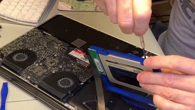 Macbook Pro Mid 2012 SSD Upgrade: Swapping Out For A Bigger SSD In The Optical Bay.