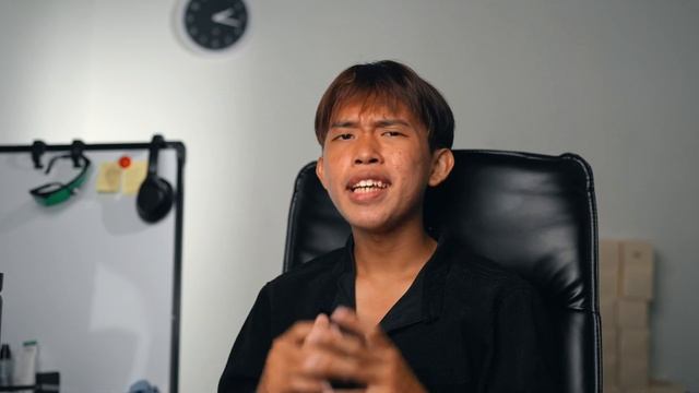 Apple M3 Chip Is Coming? Is This A BAD TIME To Get A Mac?