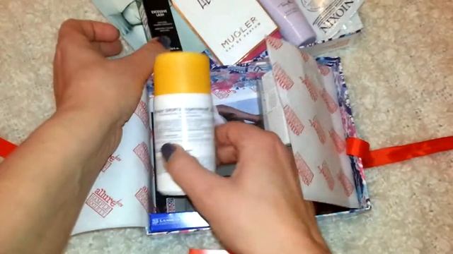 Новогодняя коробочка Allurebox Декабрь 2016