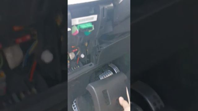 Peugeot 307 Obd Stecker Finden