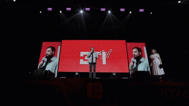 Новогоднее телевидение