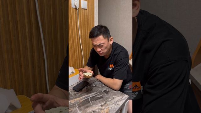 Майонез с клубникой?