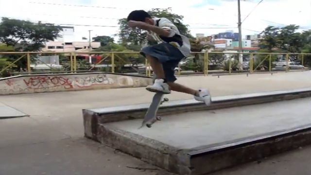 Morgado Kickflip