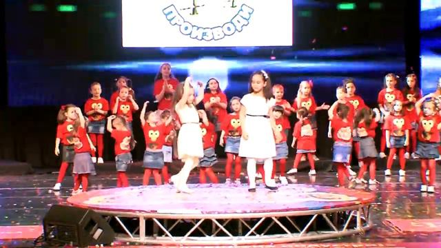 Супер Ѕвезда 2013 - Ема и Михаела Смилевски - Балерини