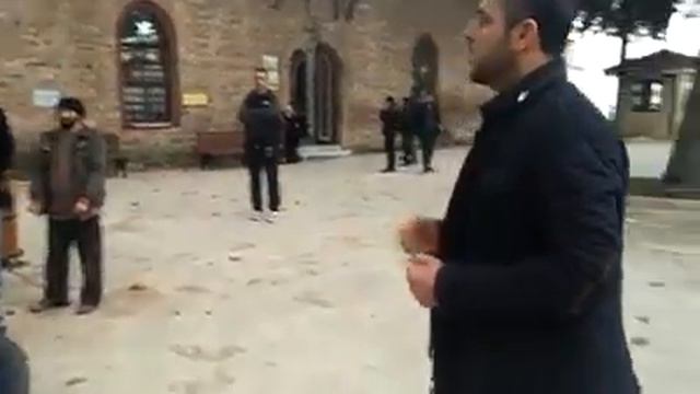 Fatih BAYRAM-Seyyid Emir Sultanın Manevi Makamında Ziyaret Ettik.mp4