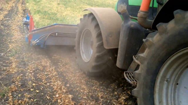 скубане на боб, Plucking Of White Beans With Deutz-Fahr M640 And FUERTES