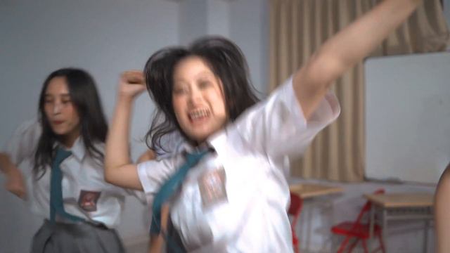 NewJeans (뉴진스) 'Ditto' Dance Cover By PLAYCREW X KINDO Project From Indonesia