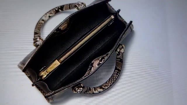 Michael Kors|Chantal Small Embossed Leather Messenger Bag