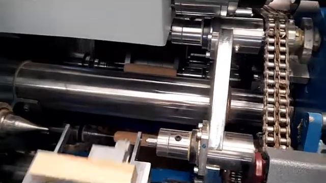 FRESATRICE AUTOMATICA CNC Modello 