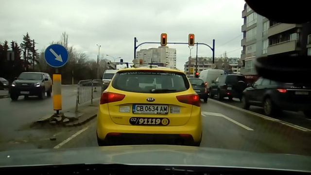 20.03.18 г. 11:10 (бул. „св. Климент Охридски“ 27, 1756 ж.к. Дървеница, София,)