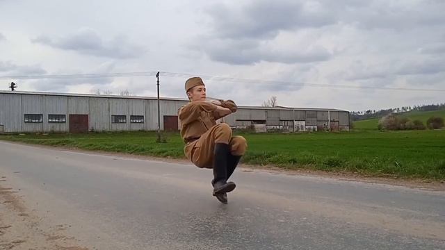 Поручик-исп.Людмила Полякова-муз В Малахова-сл А Макаровой