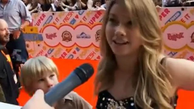 Bindi And Robert Irwin At Kids Choice Awards 2011 