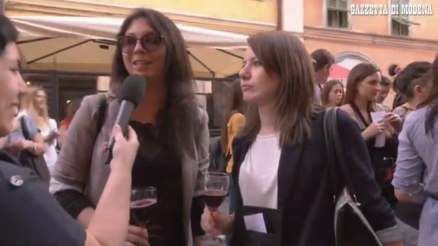 Lambruscolonga, In 1500 A Brindare Per Le Strade Di Modena