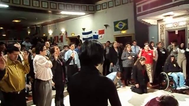 Teatro Baker Apostol Poul Chang De Corea En Dover N J