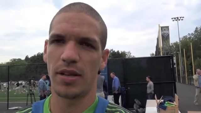 Fredy Montero Y Osvaldo Alonso De Sounders FC Hablan Del Partido Contra Chelsea FC, 20012
