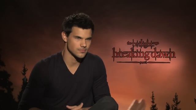 Breaking Dawn Interviews With Kristen Stewart, Robert Pattinson, Taylor Lautner, Greene, Rathbone