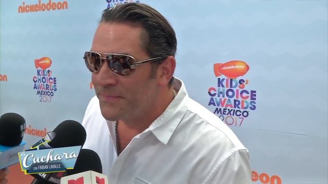 LA CUCHARA | ROBERTO Y EDUARDO SANTAMARINA Participan En La Serie De José José