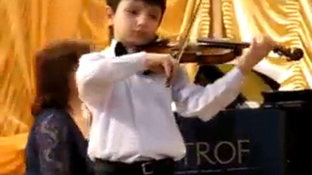 Амадей Сарксян 8лет