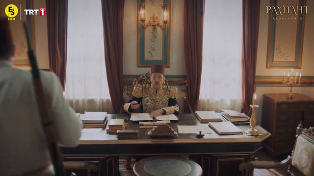 Emanuel Karasu Sarayda Aranıyor! (104. Bölüm)