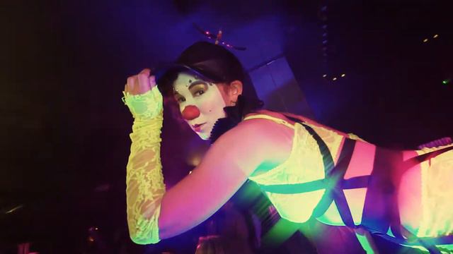 A10b6f3f6698d88afffa4ce586298e64