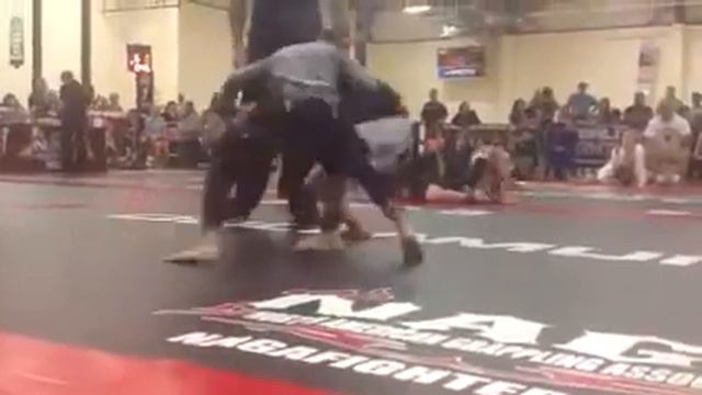 6fa370e8fc35a593bdd142430a4a608f