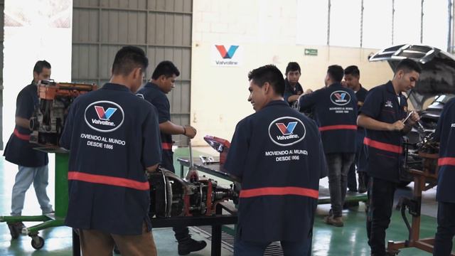 Francisco Mendoza, Una Historia De Superación - Econoparts