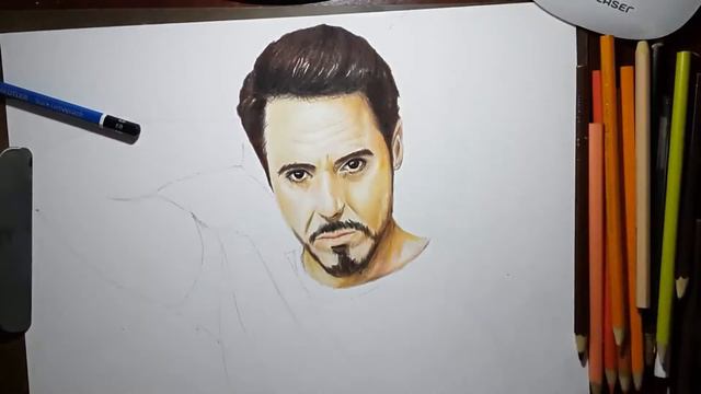 Desenhando Robert Downey Jr