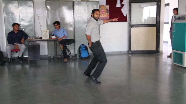 PRABHU DEVA STYLE_  KEY SARA SARA _PUKAR MOVIE SONG