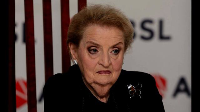 NEOBJAVLJENI RAZGOVORI O RATU U BOSNI Klinton: Mladić Je Lud Ali Pametan EVO ŠTA JE URAĐENO SRBIMA!