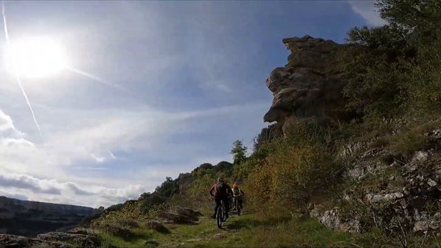 Orbaneja Del Castillo ☠ Circular En E Bike 🤘