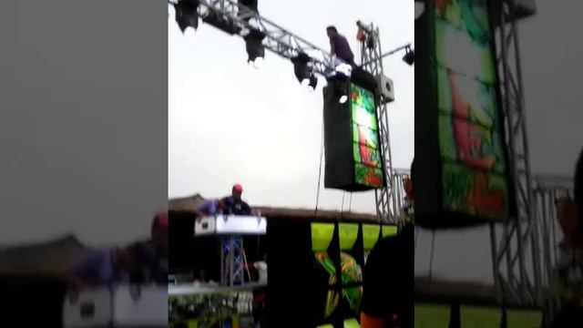 Kike Vs David En La Salle