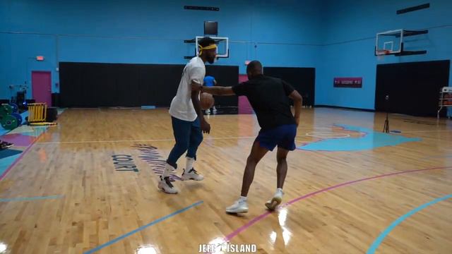 Jeff Green Works Out In Nikola Jokic Shirt..