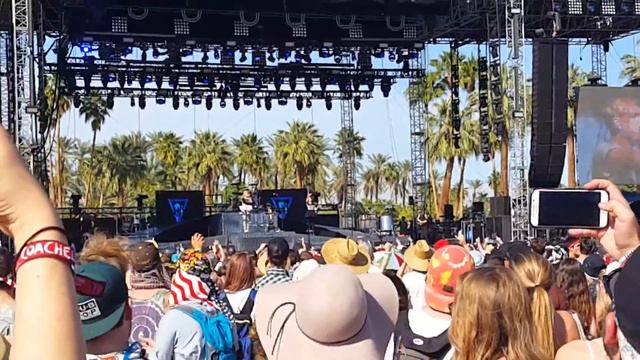 Coachella 2016 ~Lindsey Stirling Guest Stared With Robert Delong