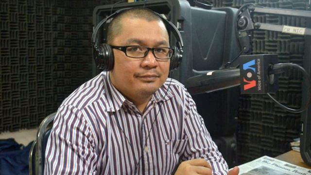 Ou Virak On VOA Khmer - វប្បធម៌សន្ទនានិងការផ្ទេរអំណាចដោយសន្តិវិធី