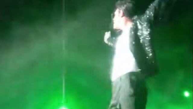 BILLIE JEAN - EDWARD MOSS AS MICHAEL JACKSON