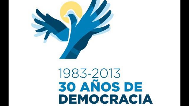 30 Años De Democracia (Preámbulo De La Constitución Por Alfonsín + Himno Nacional)