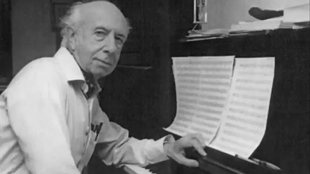 Leah Effenbach Plays Morton Gould's 