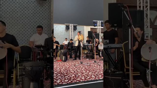Oybekjon Tullayev Shogirtlari Bilan Navoiyda