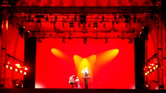 Rhys Chatham 200 Electric Guitars (1 Of 4)