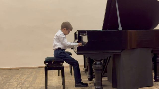 В. Гиллок - Жонглёр. Старостенко Лев, 8 лет.