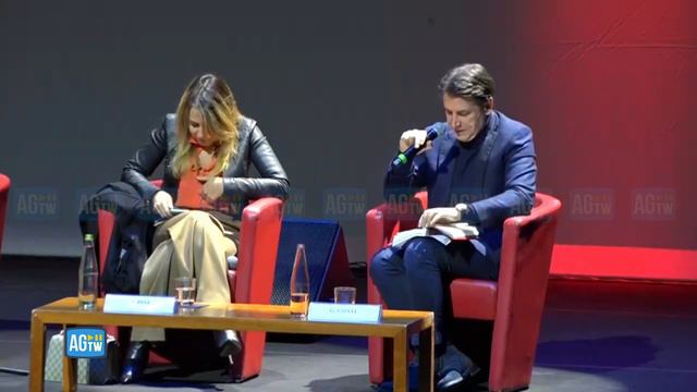 Conte Contestato Alla Presentazione Del Libro Di Bettini: «Se Prevarranno Le Sue Tesi Nel Pd Sarà