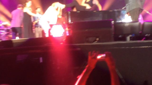 Amy Schumer, Jennifer Lawrence & Billy Joel At Wrigley