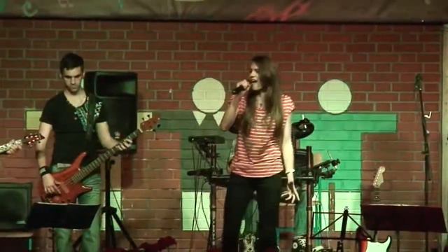 KORONA Zadar - Set Fire To The Rain (Ana Ančić)