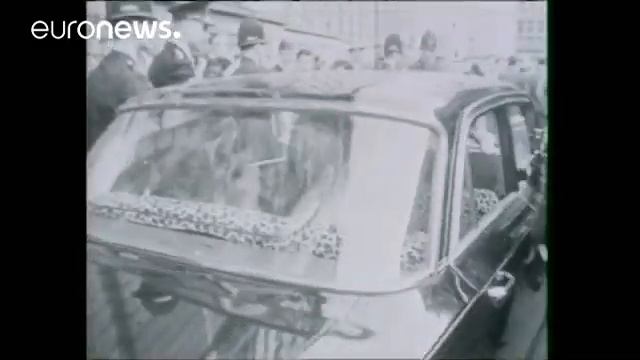 The Woman At The Heart Of The Profumo Scandal, Christine Keeler, Dies Aged 75