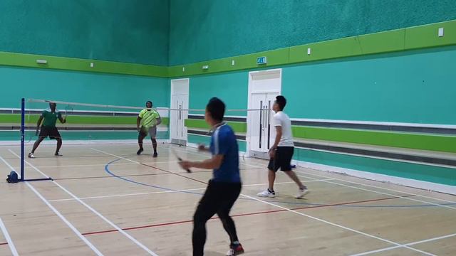Badminton 14.7.18: Viet & Hilton V Richard & Raph 1