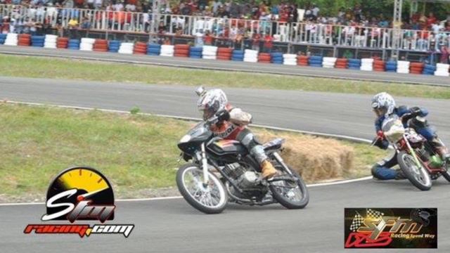 Primera Carrera De Exhibition En La Nueva Pista De Mora Racing. Gracias Por Las Imagines A SFM RACI