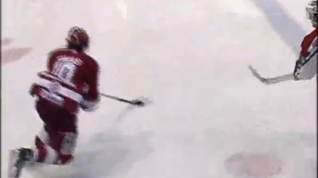 ROMAN TOMAS  (Třinec - Pardubice 7:5)