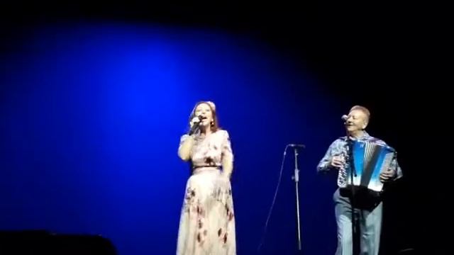 Дружба - любимый советский шлягер.