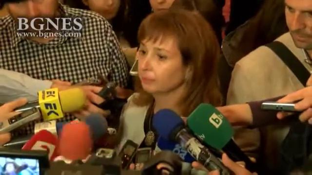 Зорница Русинова: Няма замразени социални плащания, напротив, има повишаване на доходите