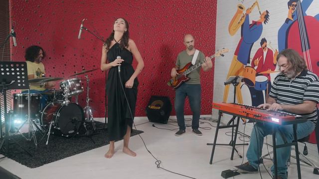 Footprints | Andria Antoniou (Wayne Shorter, Vocal Version)